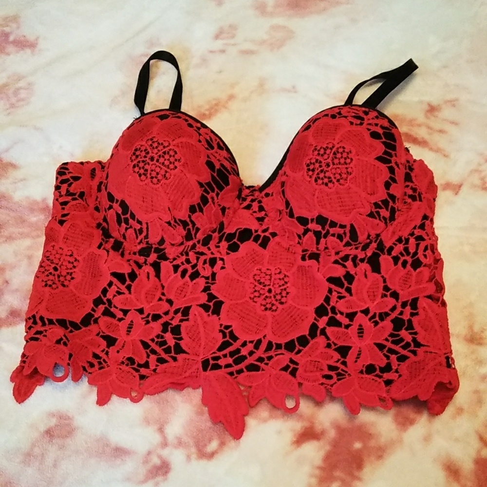 Lydia ♥️Red Lace Underwire Bustier♥️